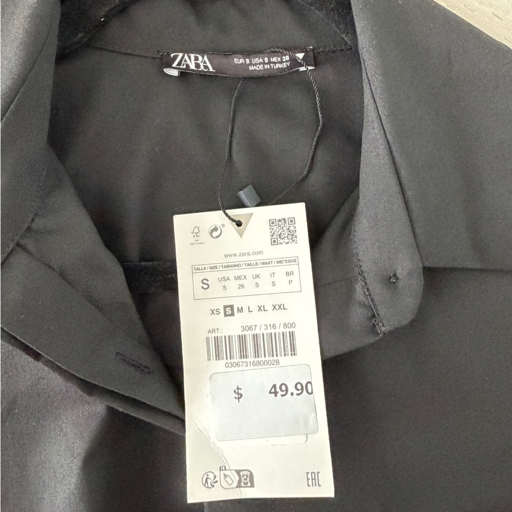 NWT, Black Button Up Zara Romper - Picture 2 of 3